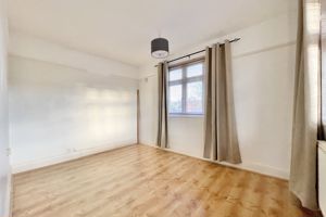 Photo 5- click for photo gallery